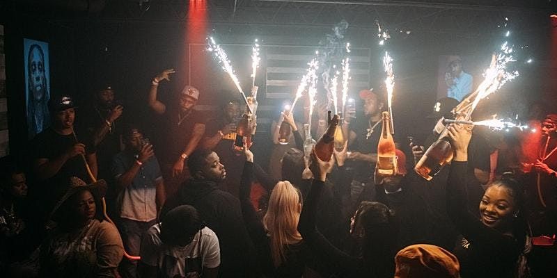 JAYDA WAYDA HOSTING CLUB TRAFFIK 3\/5