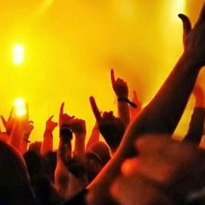 Beach Daze Entertainment