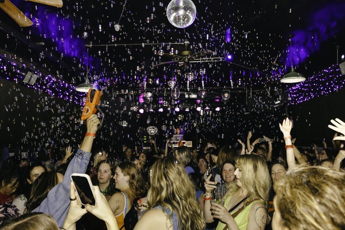 Earlybirds Club - Los Angeles