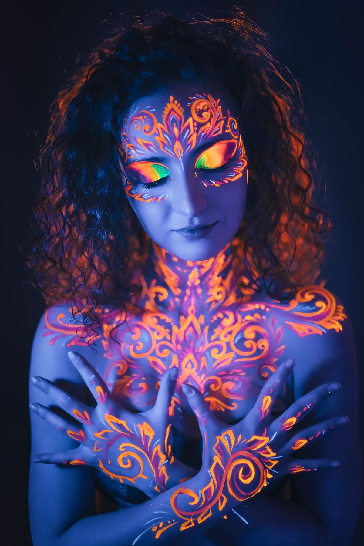 \ud83c\udfa8Barwy przyjemno\u015bci - eksplorujemy UV bodypainting  \ud83e\udd29\ud83e\uddd1\u200d\ud83c\udfa8\ud83c\udf08