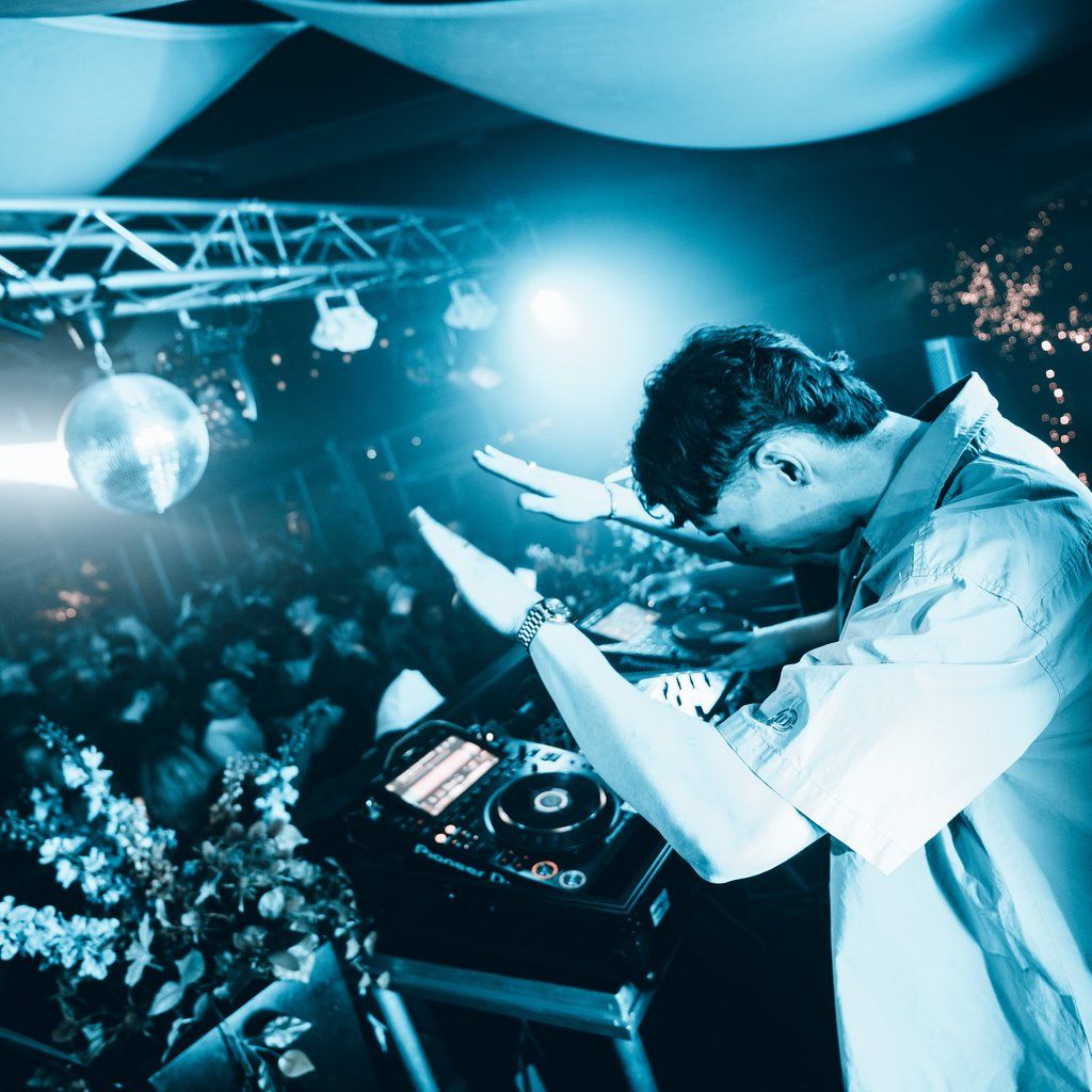 RARE Club \/\/ NYE at Motif