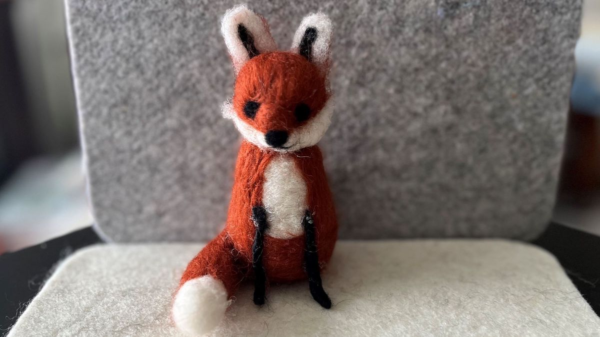 Needle Felting - Sitting Fox