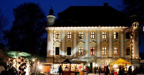 Weihnachtsmarkt SCHLOSS TRAUN