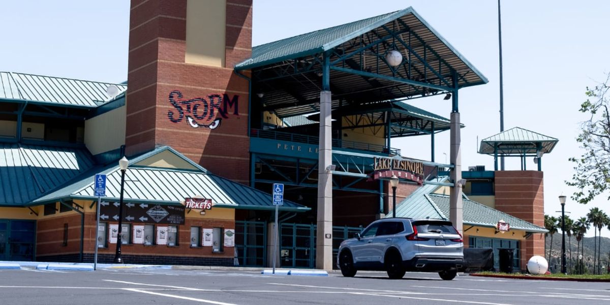 Visalia Rawhide at Lake Elsinore Storm