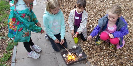 Urban Forest School - Den Building Session