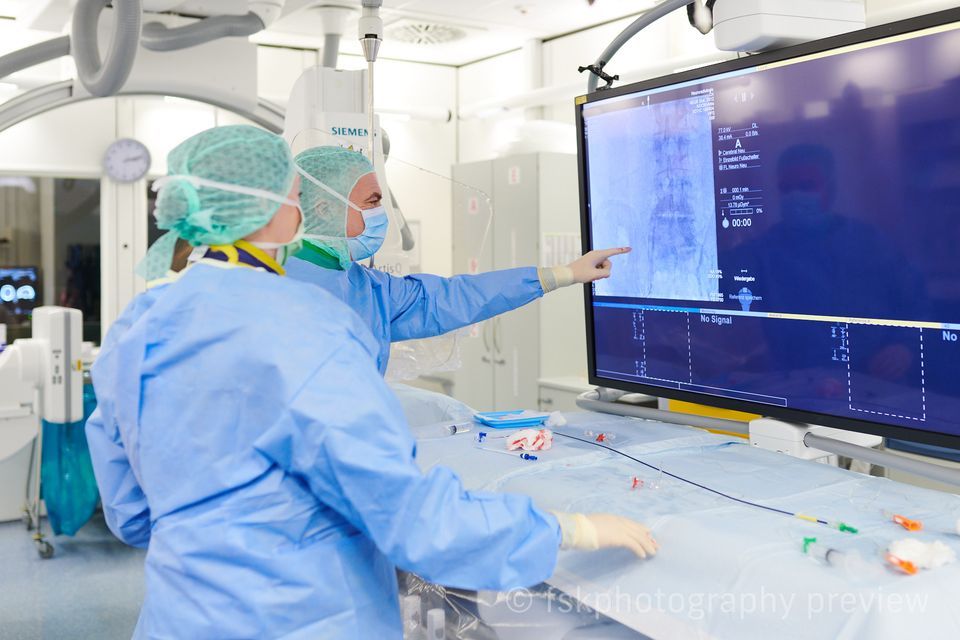 16. GNAST: G\u00f6ttinger Neuroradiologisch- Angiographisches Seminar und Training