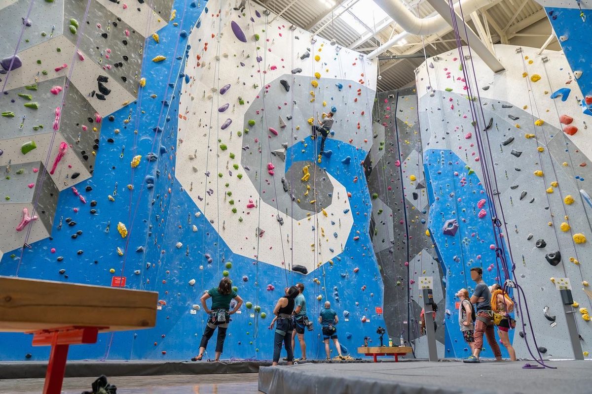 Indoor climbing with SAPS