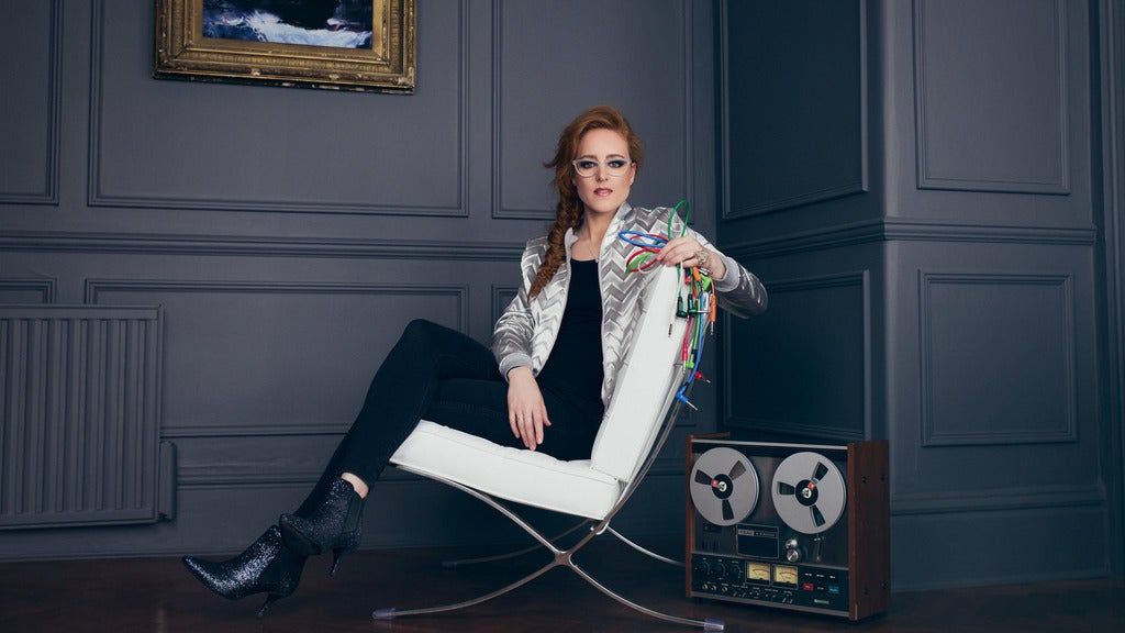 Hannah Peel & Beibei Wang - the Endless Dance
