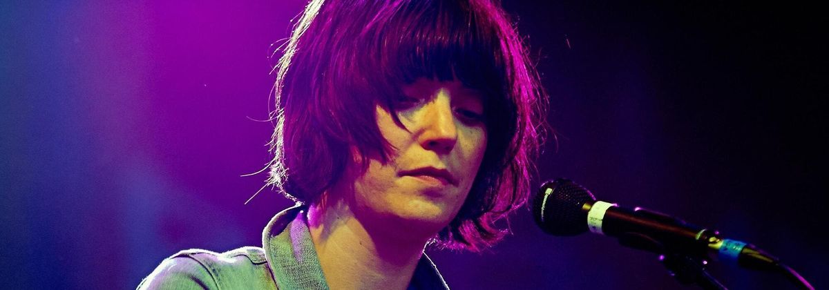 Sharon Van Etten & the Attachment Theory with Love Spells