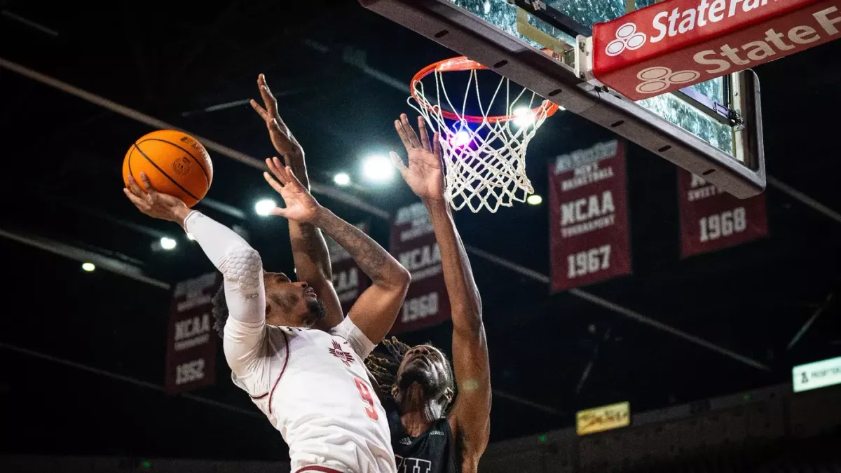 Western Kentucky Hilltoppers at New Mexico State Aggies Mens Basketball