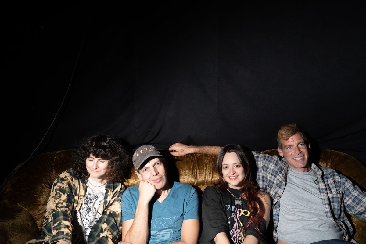 Jeffrey Lewis & The Voltage \u2022 Grasping Straws