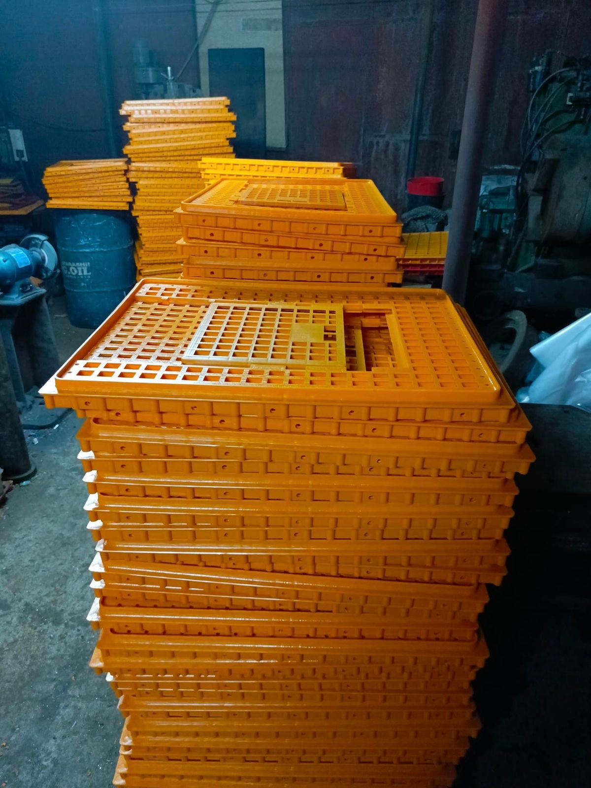 Chicken crates 