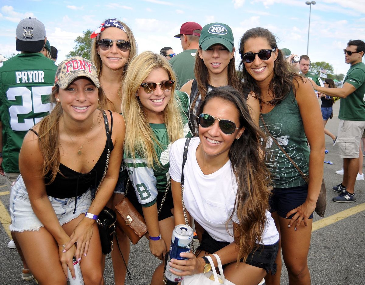 Rams @ Jets Tailgate