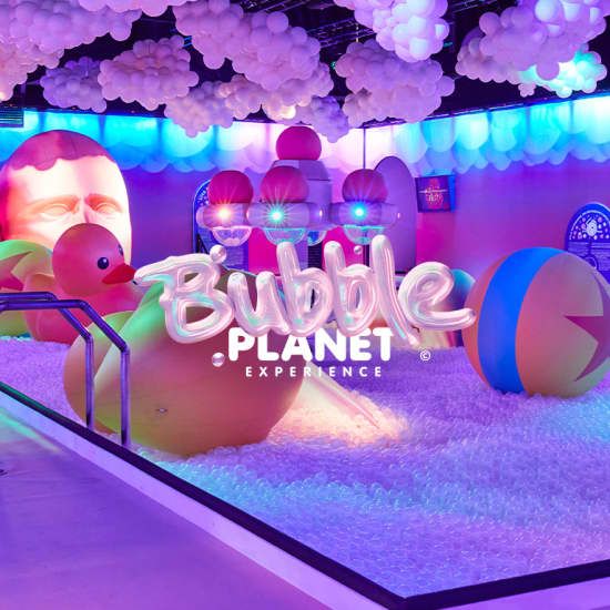Bubble Planet: An Immersive Experience