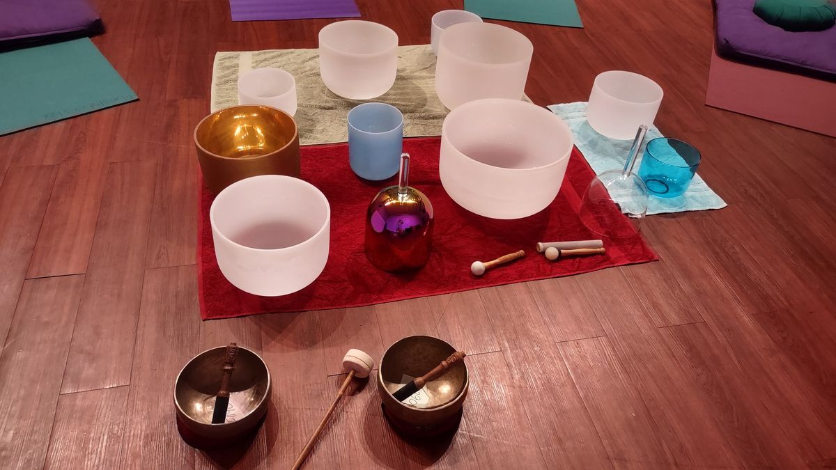 Tibetan & Crystal Singing Bowls Sound Bath Healing Meditation Experience, Miami Florida, Dec. 2024