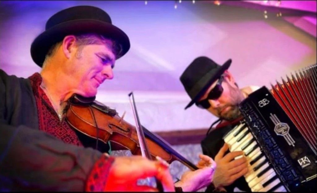 Vagabond Duo in Misson, Nottinghamshire