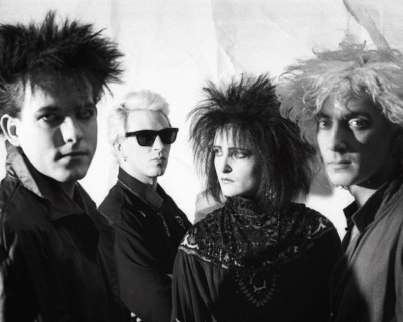 Via Underground - Especiais Siouxsie & The Banshees e The Cure