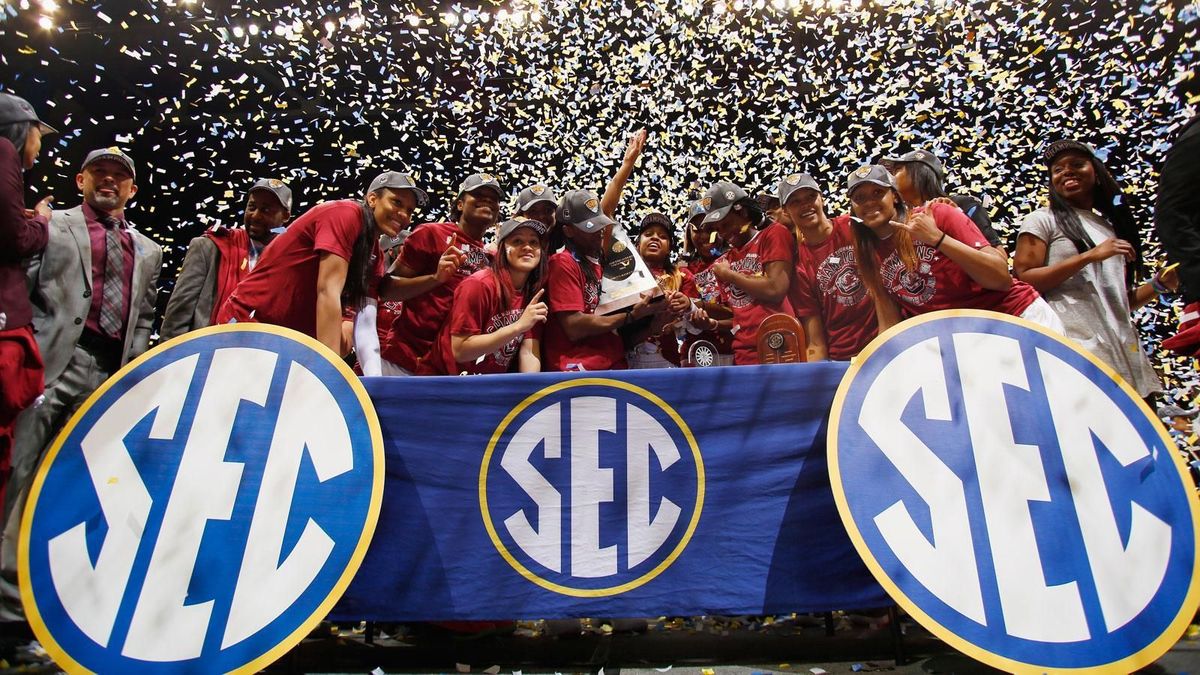 SEC Mens Basketball Tournament - Session 1 (#9 Arkansas vs #16 South Carolina, #12 Vanderbilt vs #13 Texas)