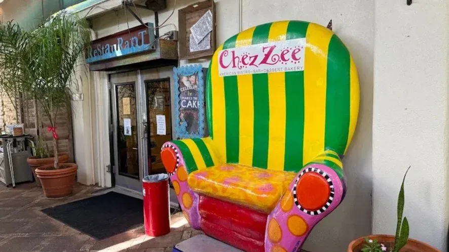 Chez Zee
