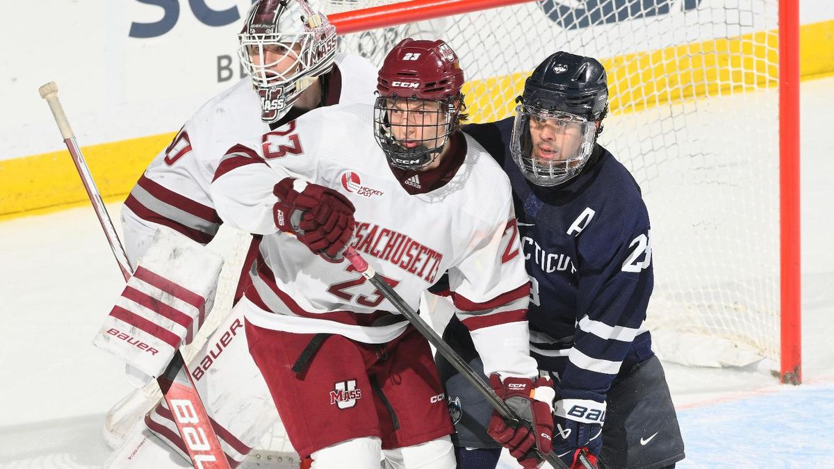Parking UMass Minutemen at UConn Huskies Mens Hockey
