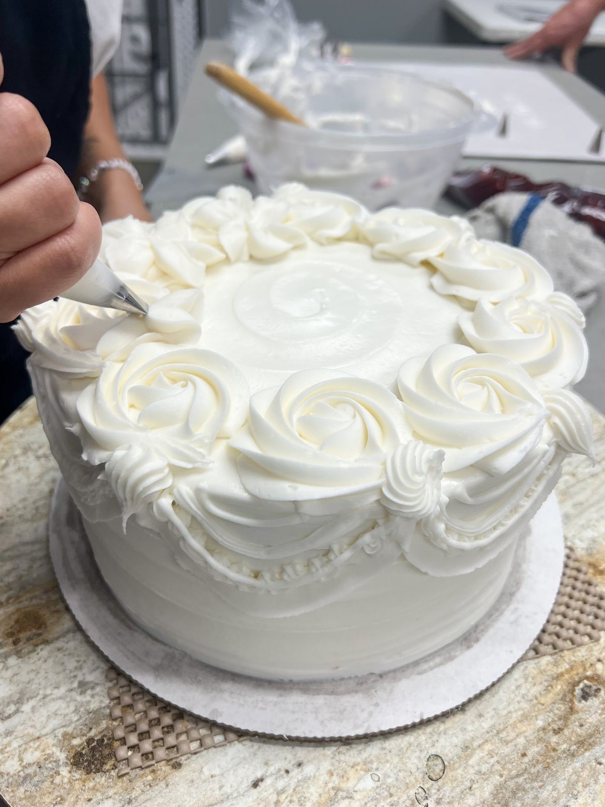 Basics of Buttercream & Cake Decorating