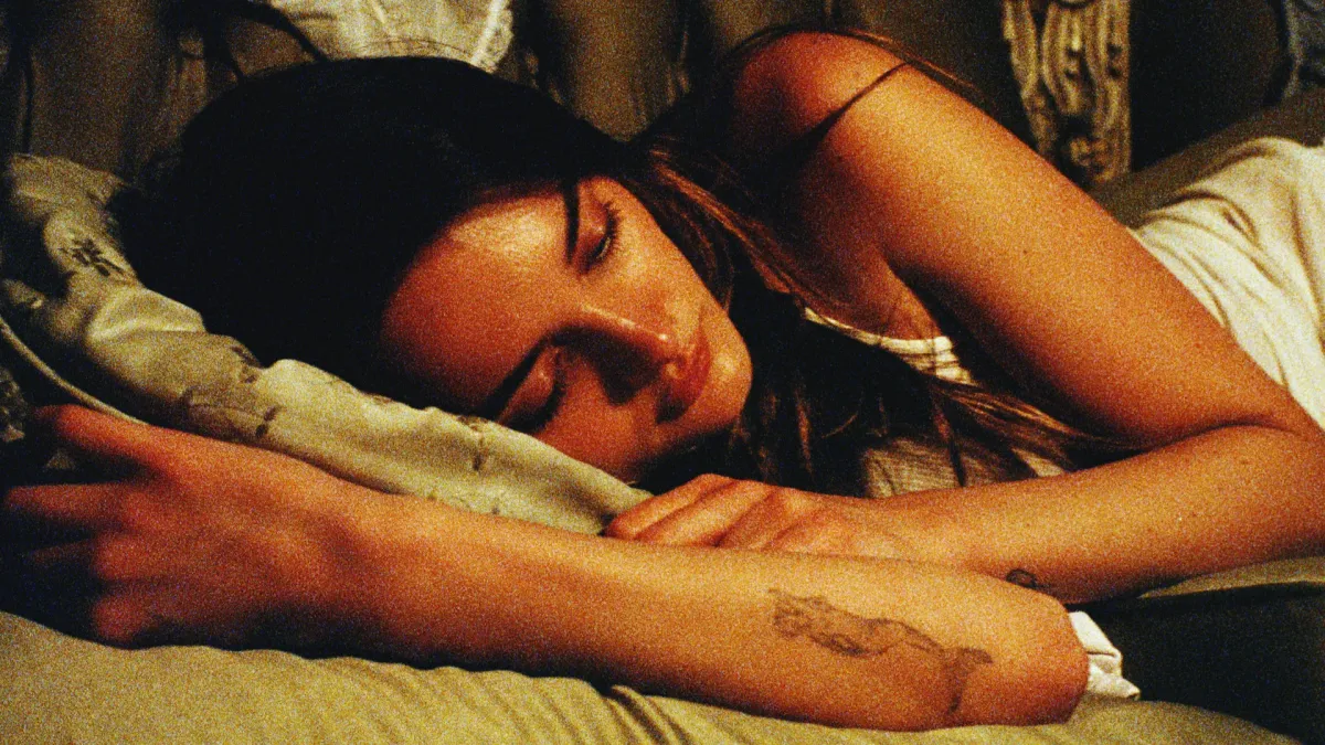 Charlotte Lawrence in Madrid