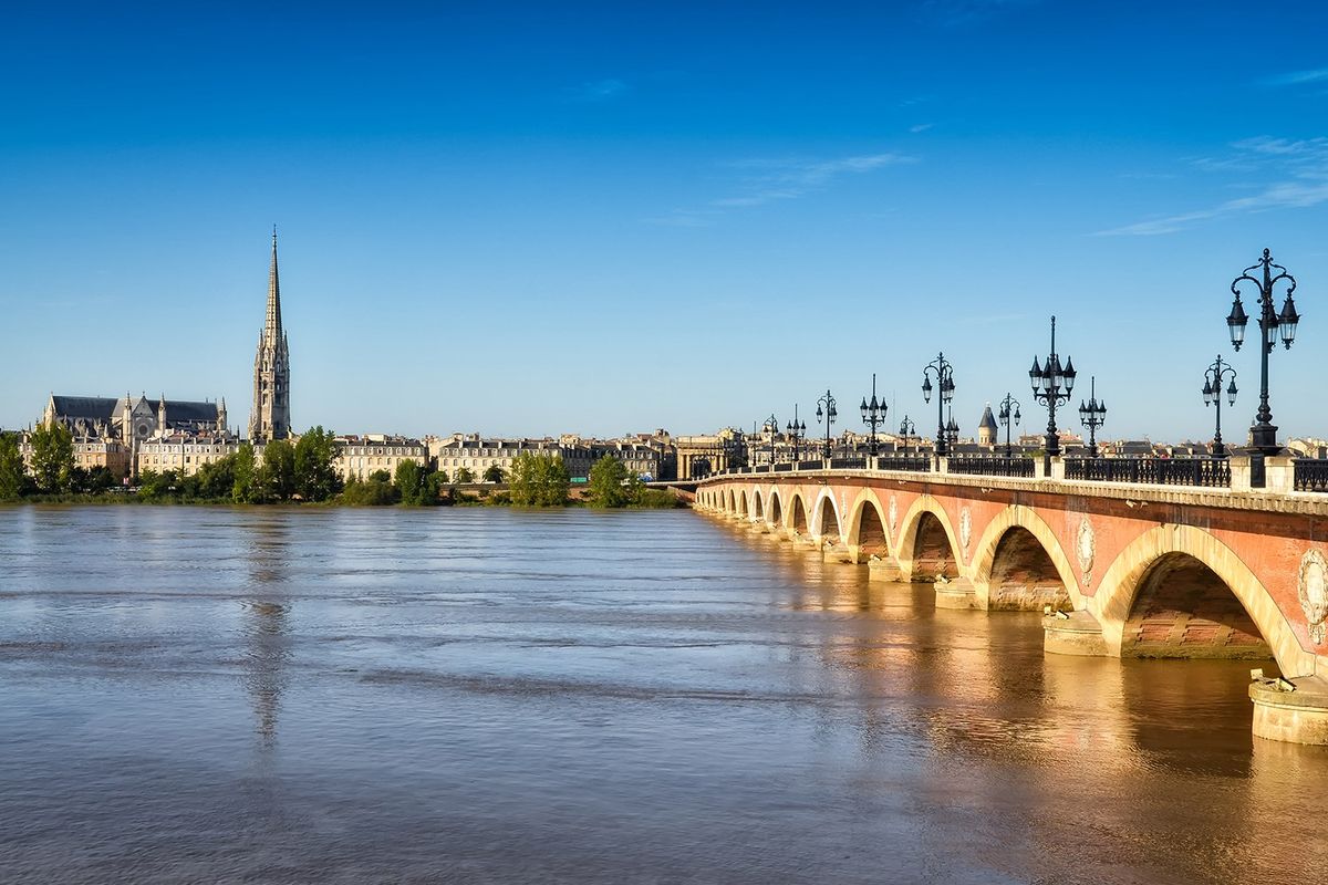 TASTE OF BORDEAUX - Group River Cruise