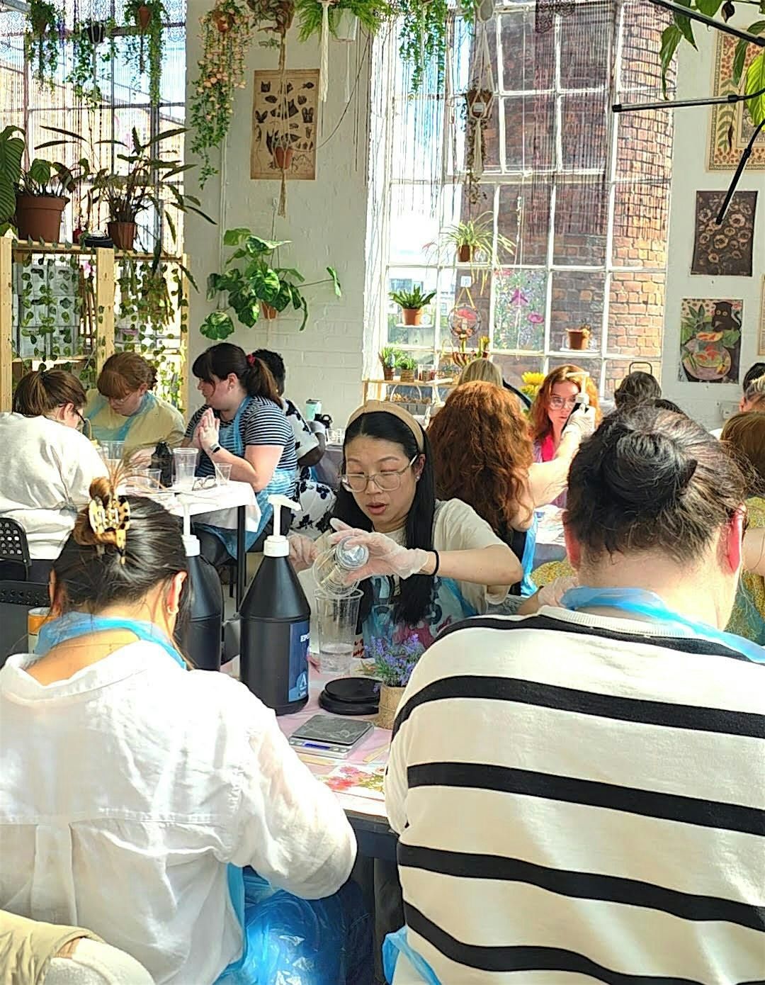 BRSHES, Spring Pressed Flower Epoxy Resin Workshop.