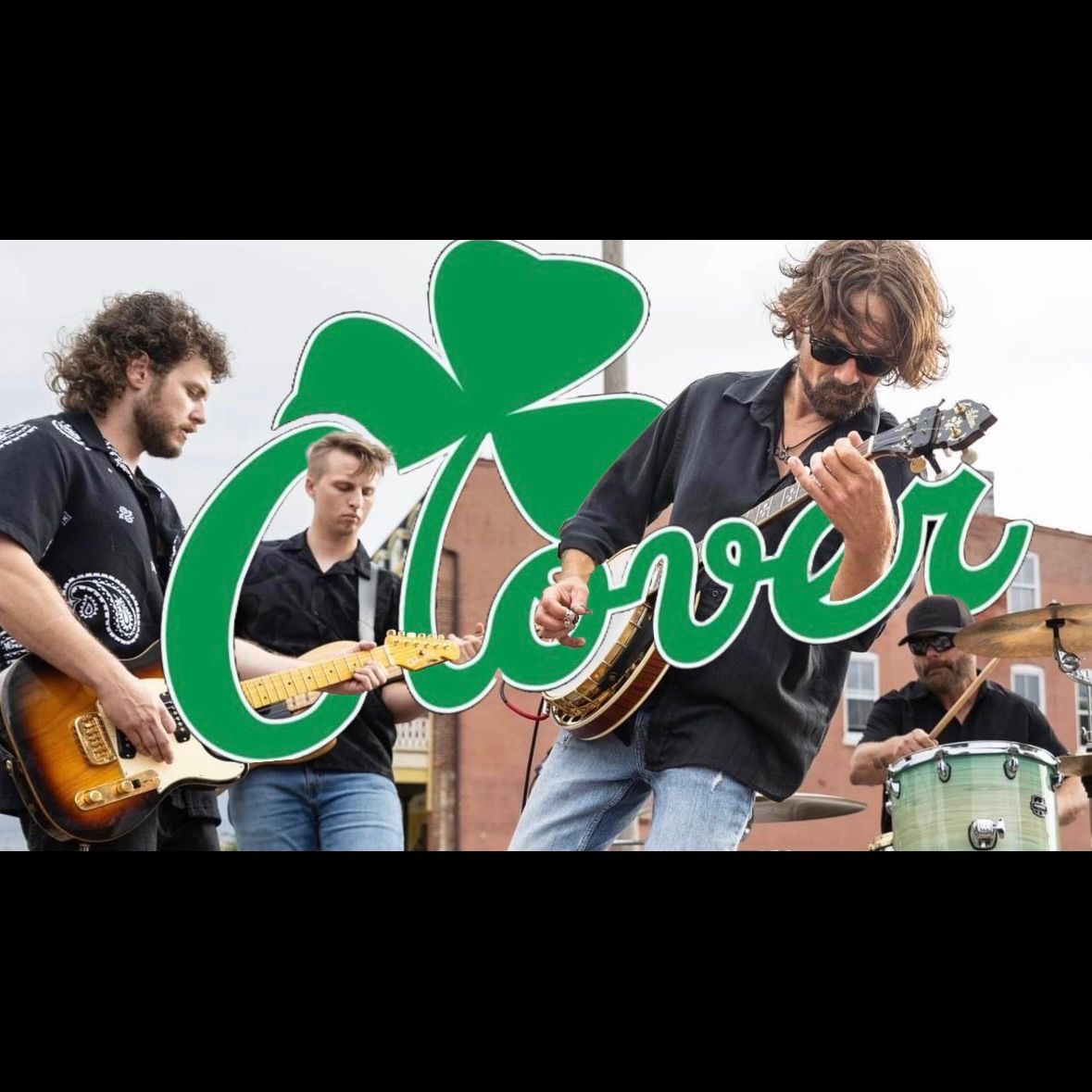 Clover at HonkyTonk STL \u2618\ufe0f