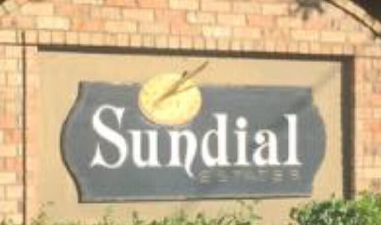 Sundial Estates Fall Neighborhood Yard Sale