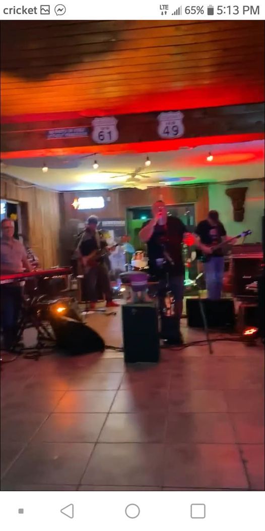 Radar Red Live Coconuts On The Beach, Coconuts On the Beach, Cocoa