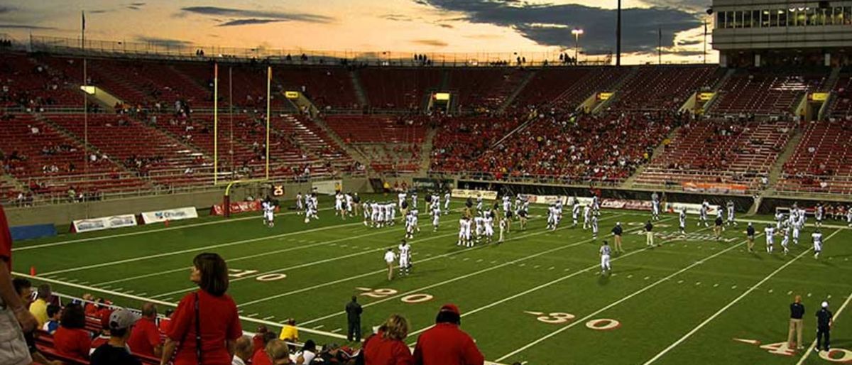 UNLV Rebels at Oregon State Beavers Football