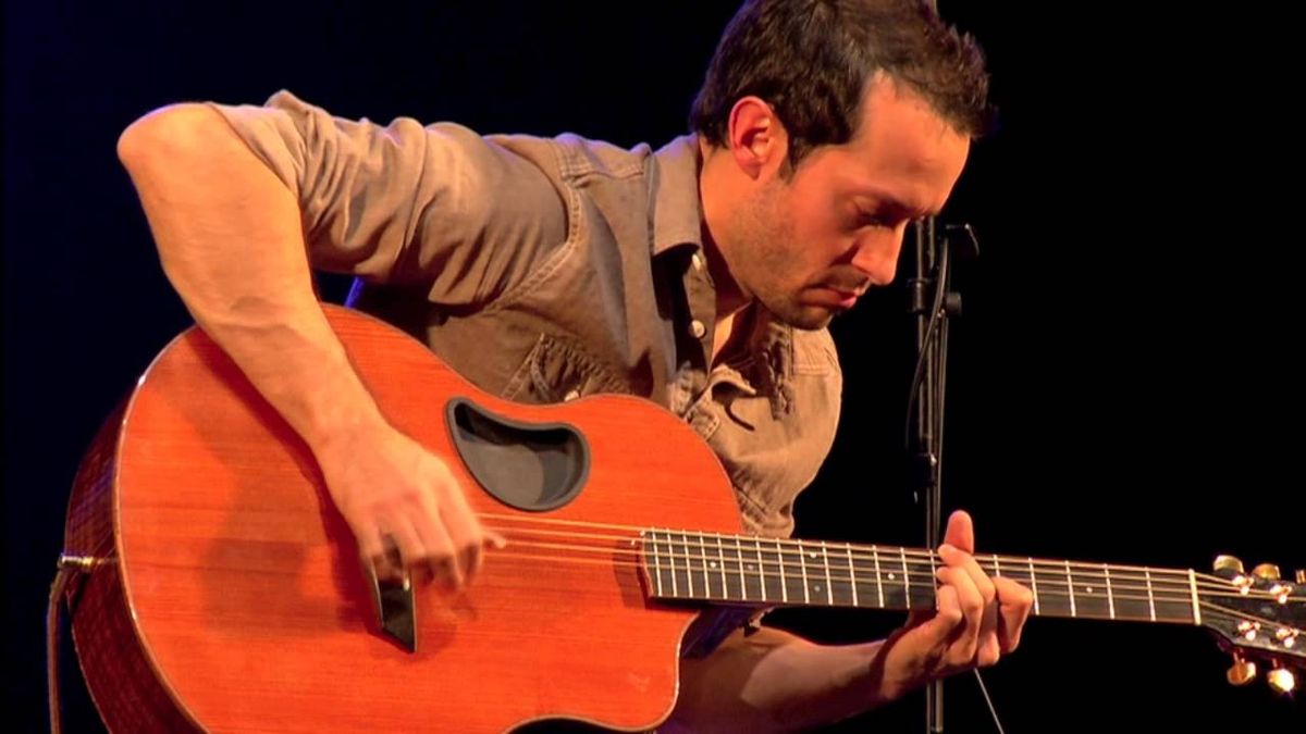 Trace Bundy's Acoustic Holiday