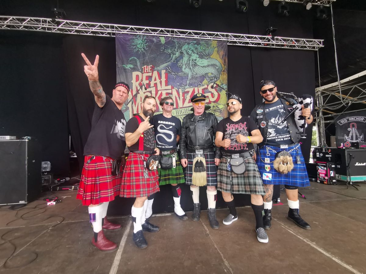 THE REAL MCKENZIES + CHELSEA + DIGGER & THE PUSSYCATS | M\u00fcnchen