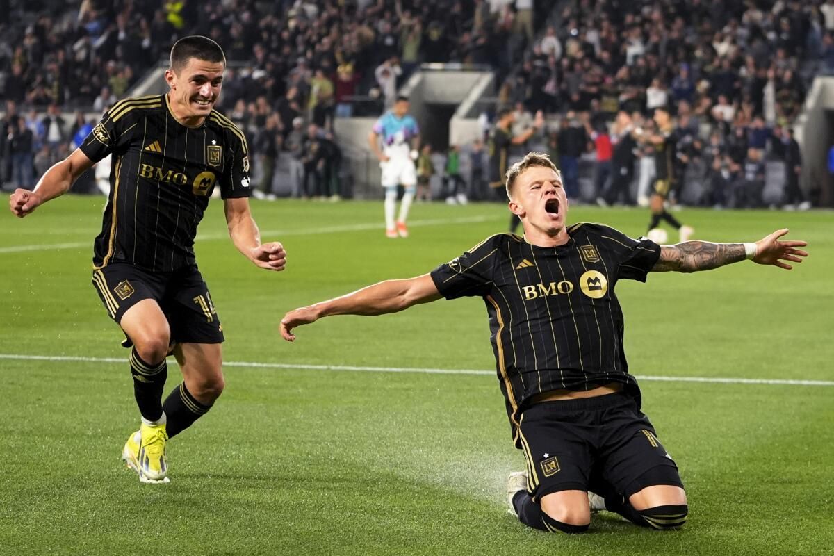 Minnesota United FC at Los Angeles Football Club