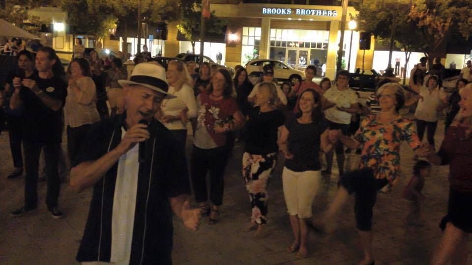 Frank Sings Frank at the VA Beach Town Center Plaza Tuesday, July 2nd