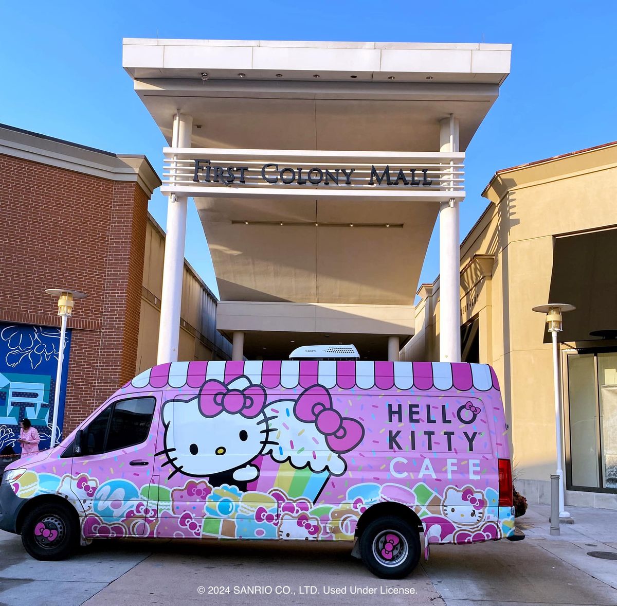 Hello Kitty Cafe Truck Central - Sugar Land Appearance