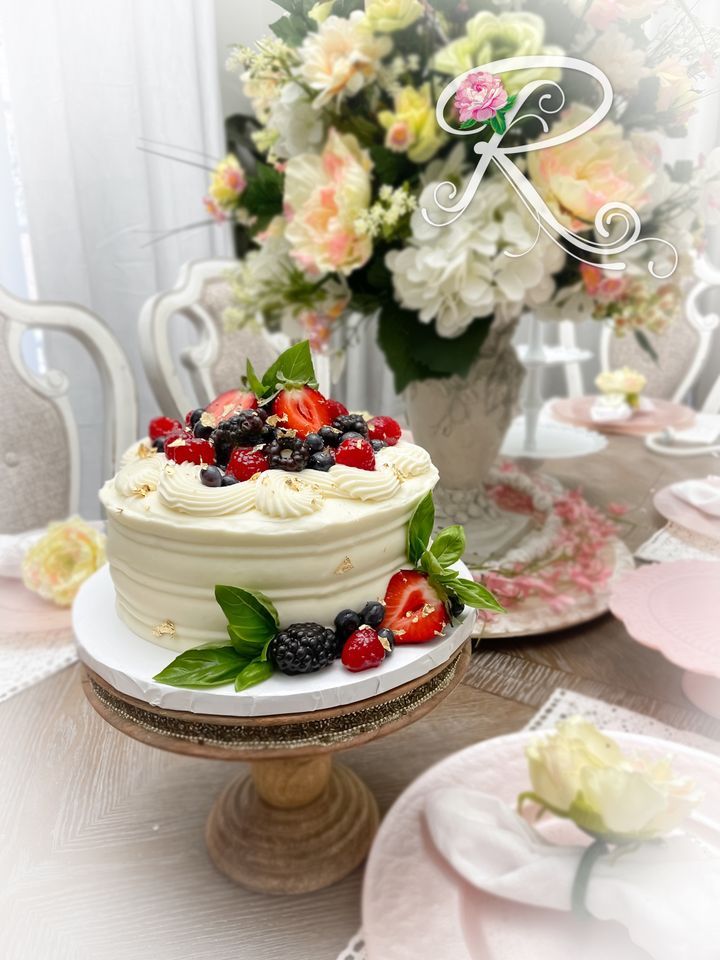 Berry Chantilly Cake Class