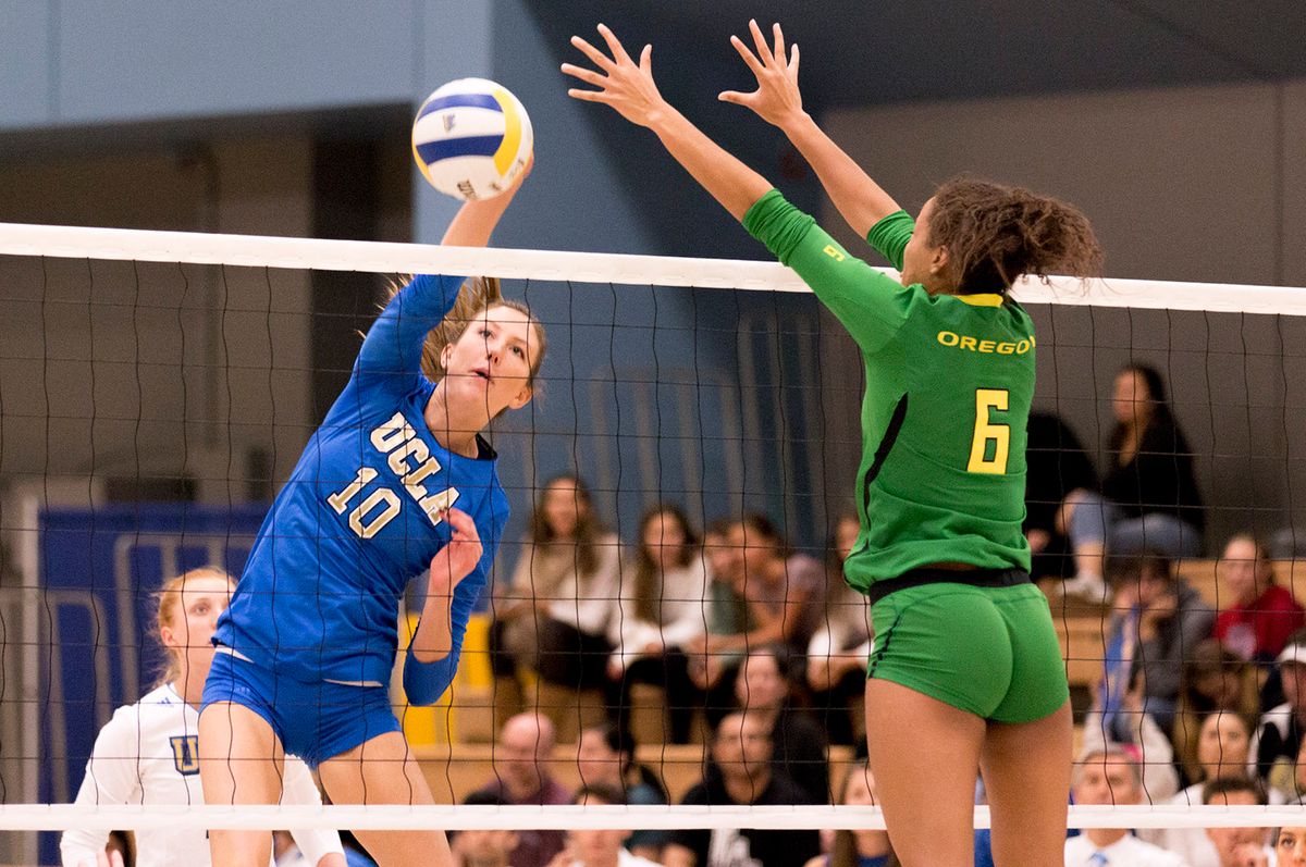 Oregon Ducks at UCLA Bruins Womens Volleyball