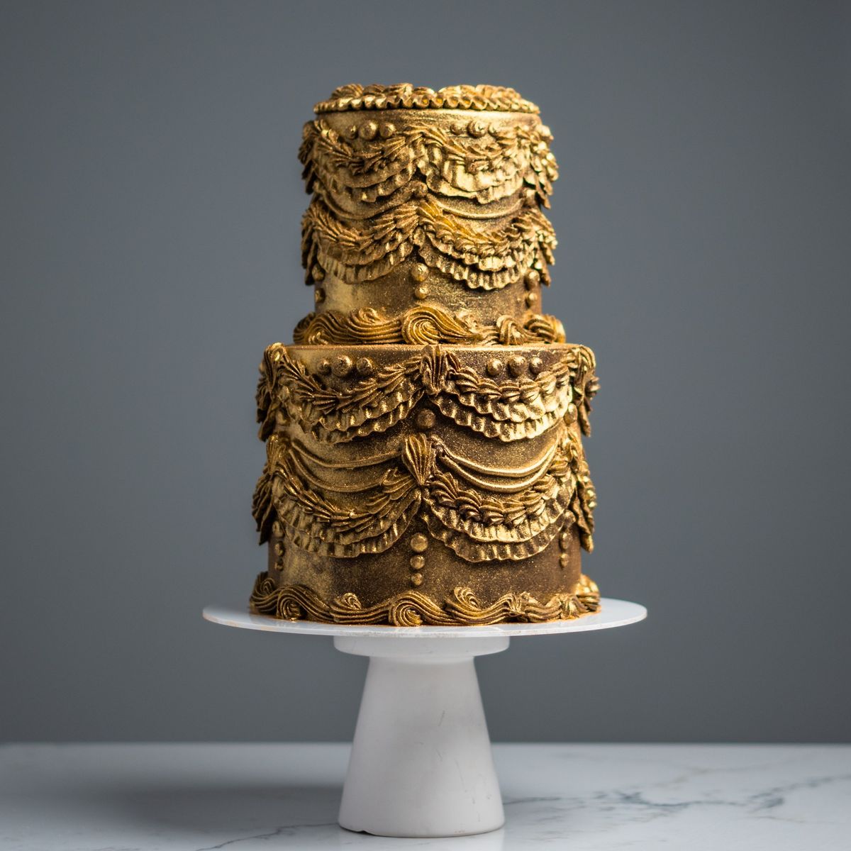 Two Tier Golden Victorian Cake Workshop