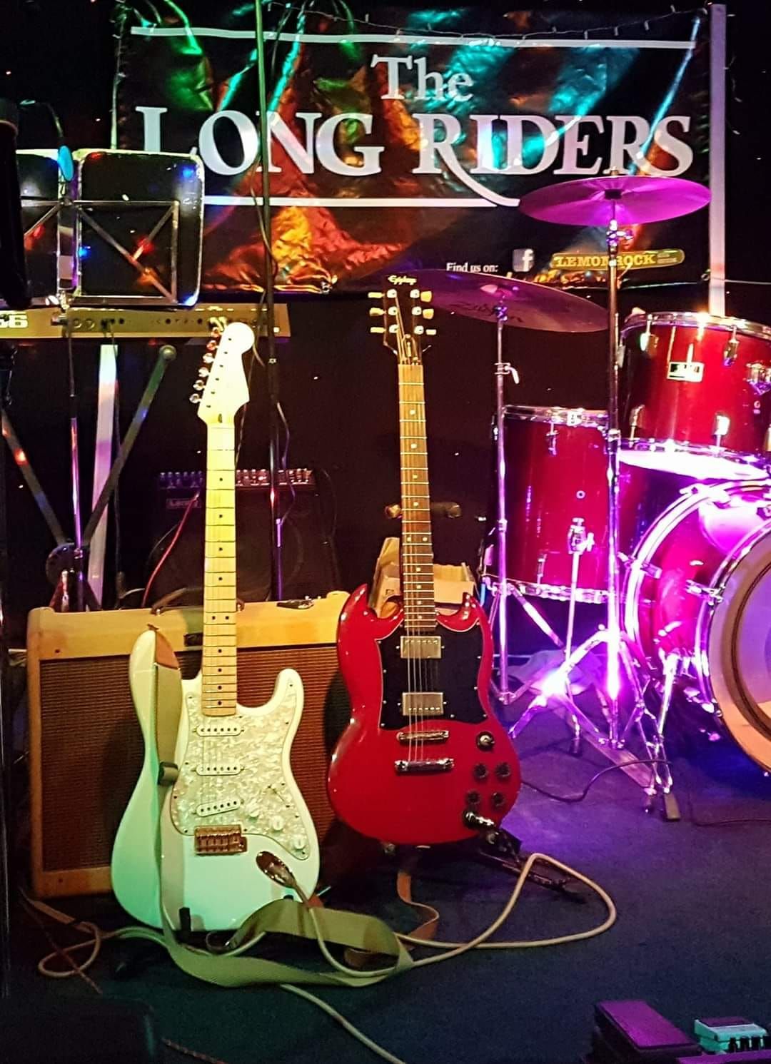 The Long Riders Play The Leicester Arms 