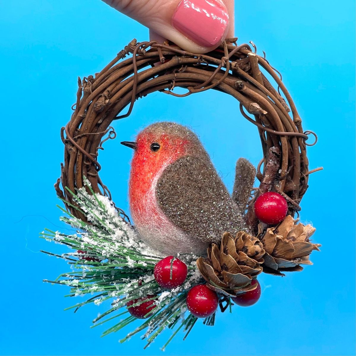 Needlefelting with Felt and Dandy - Mini Robin Wreath 