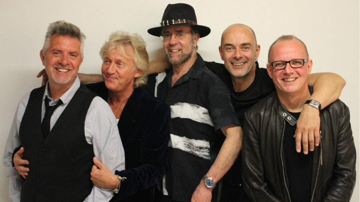 Manfred Mann\u2019s Earth Band