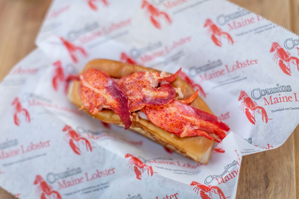 Cousins Maine Lobster at Willowbrook Plaza