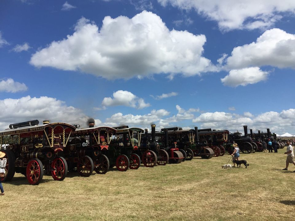 48th Sheffield Steam and vintage vehicle rally. S25 4DF, North Anston ...