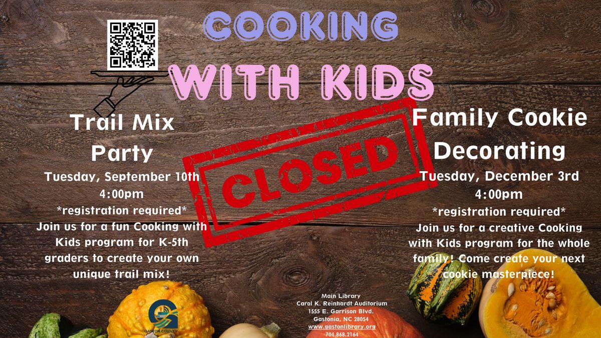 Cooking with Kids- Family Cookie Decorating