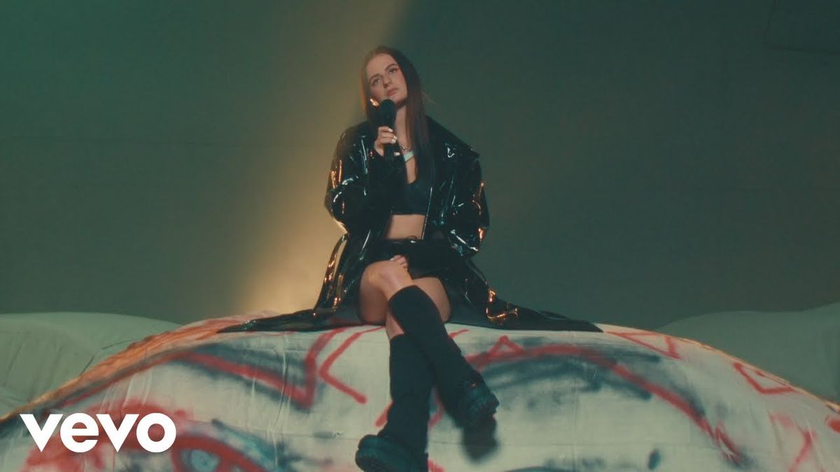 Natalie Jane at Music Hall of Williamsburg