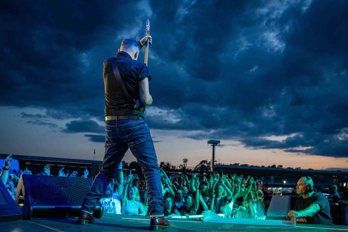 The E Street Shuffle (21+)