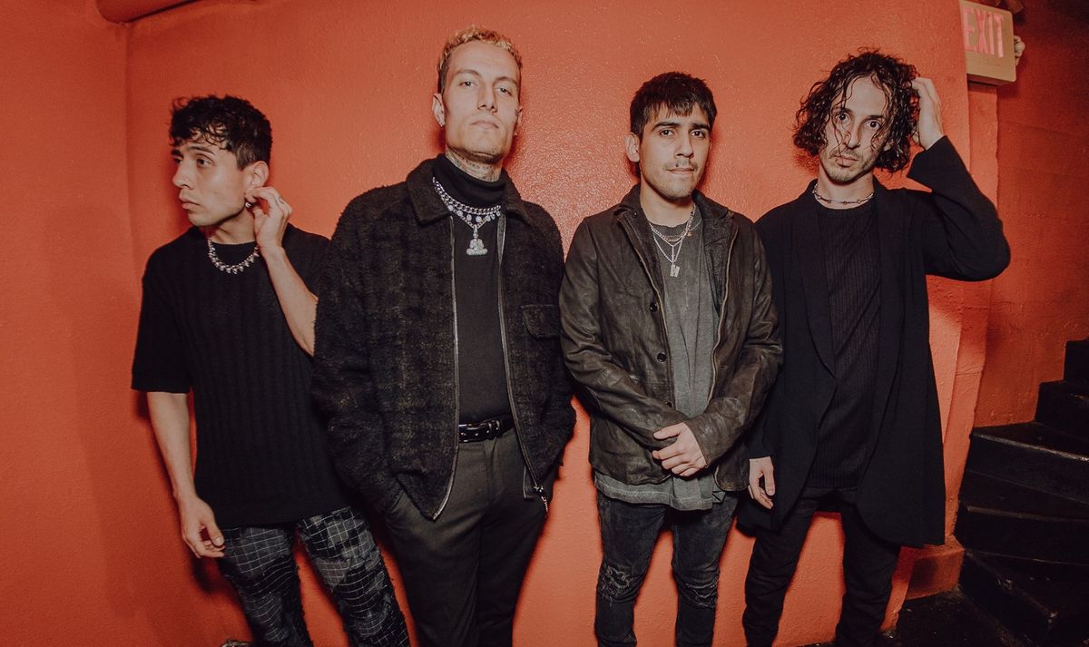 Crown The Empire: Not Dead Yet Tour