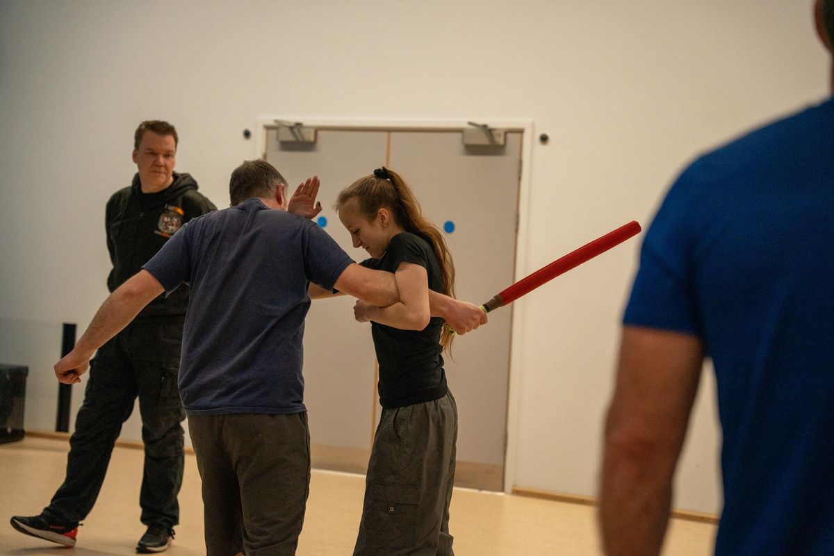 Kids (11+ yo) self defence (Krav Maga) classes in Braunton